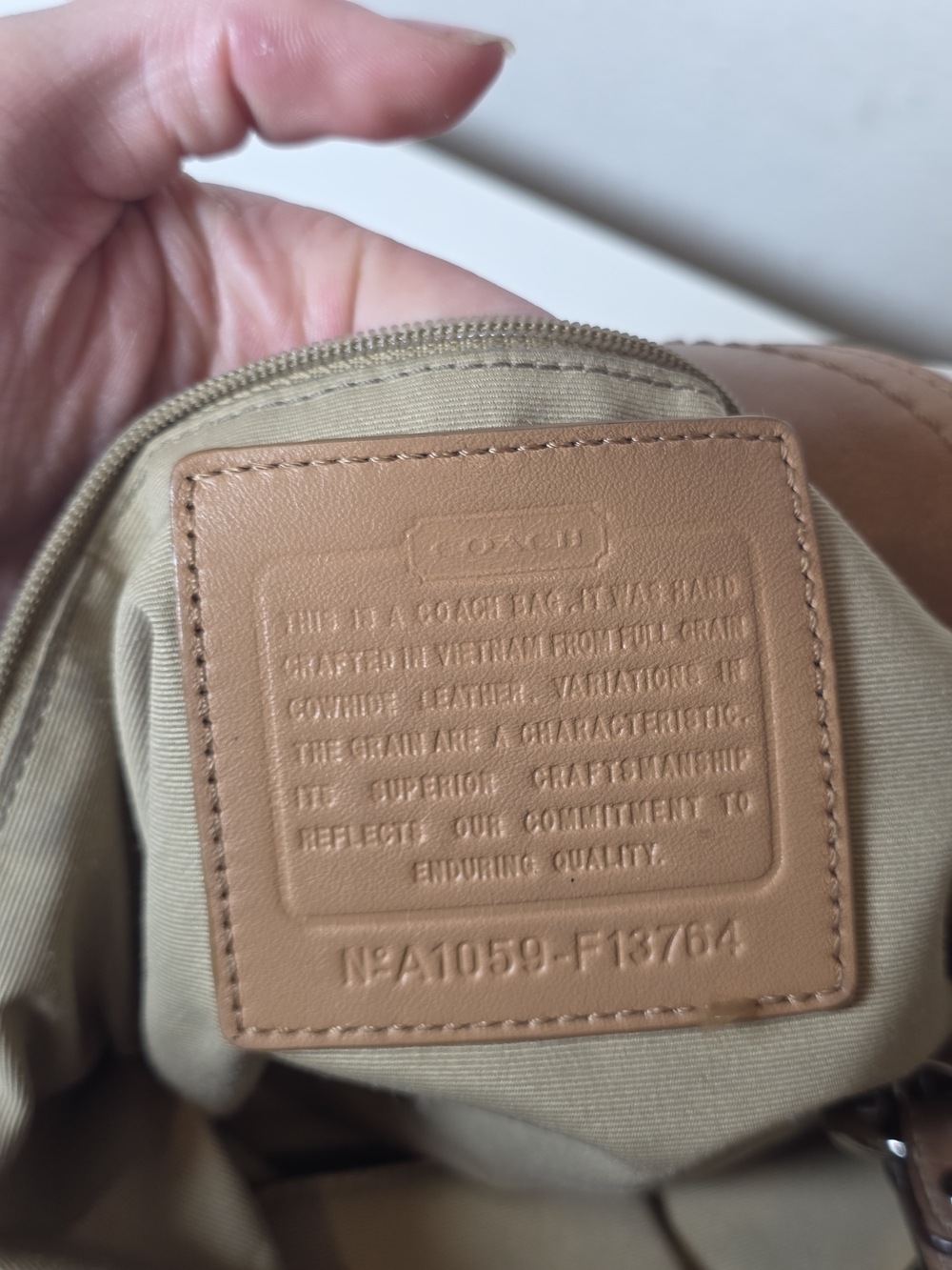 Coach Two-Tone Leather Hobo Bag in White and Tan - Picture 9 of 9